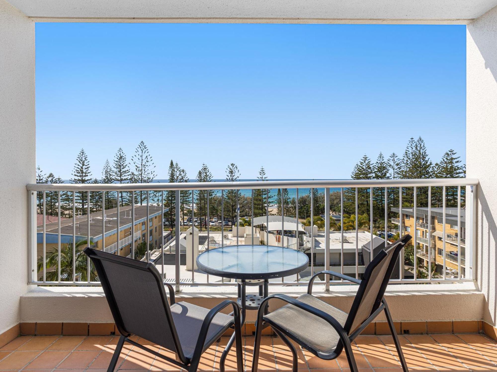 Mariner Shores Club Gold Coast Exterior photo